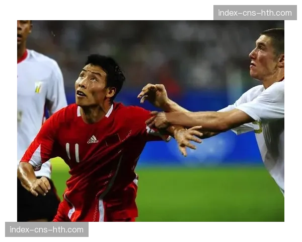 前国脚、现深圳队教练组组长陈涛专访,分享转型心路历程。 前国脚、现深圳队教练组组长陈涛专访,分享转型心路历程。